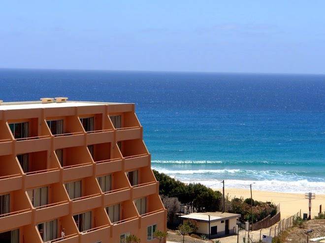 Vila baleira resort