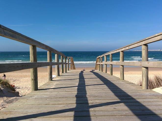 Pksc beach bar & surf school
