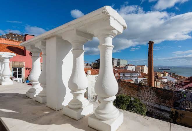 Alfama lisbon lounge suites