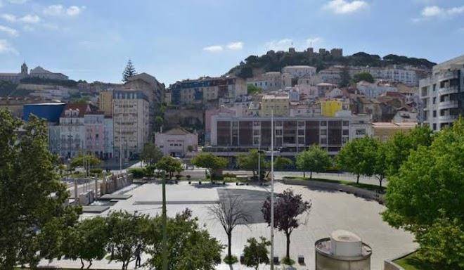 Enjoy Lisbon Martins Moniz Image