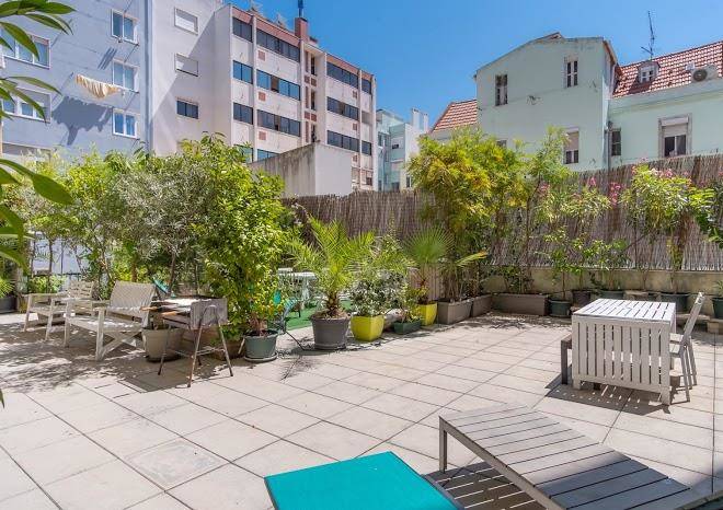 Lv Premier Anjos Ar2 Terrace Image