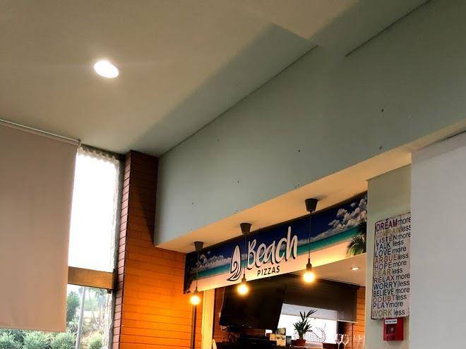 Beach pizzas ericeira
