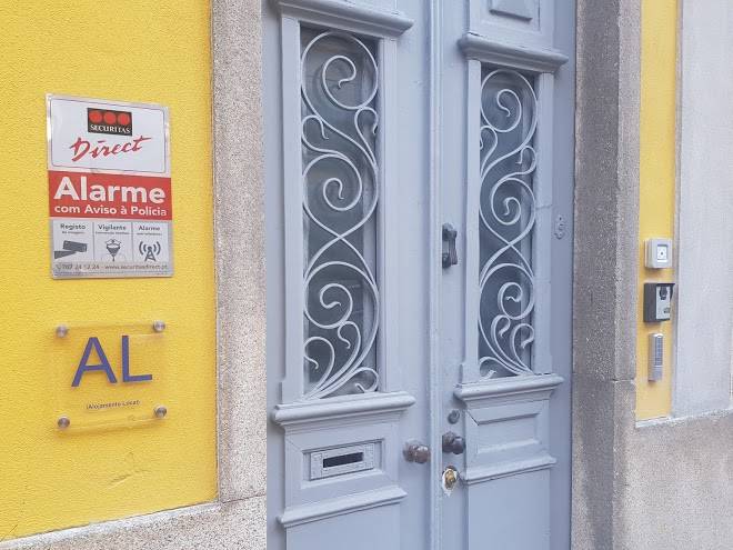 By Doors Hostel Porto