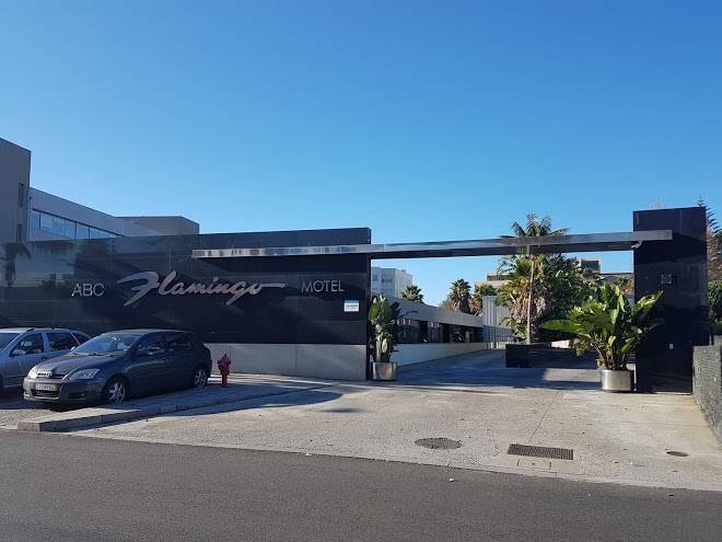Flamingo motel
