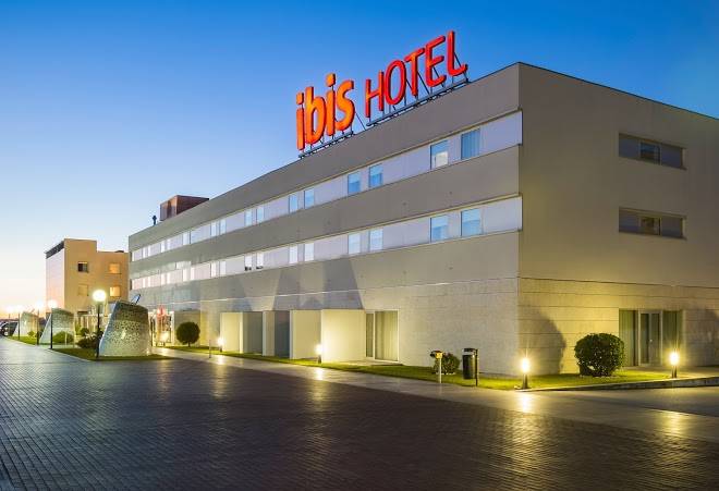 Hotel Ibis Porto Sao Joao Image
