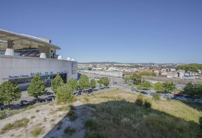 Liiiving in porto antas corporate studios