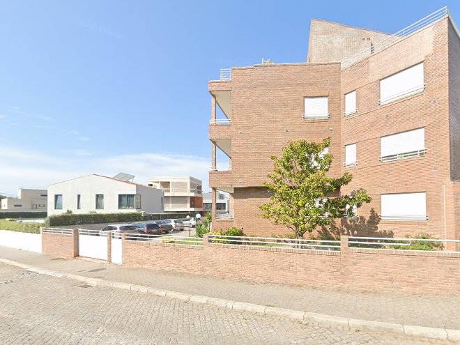 Quarto moutadas miramar oporto
