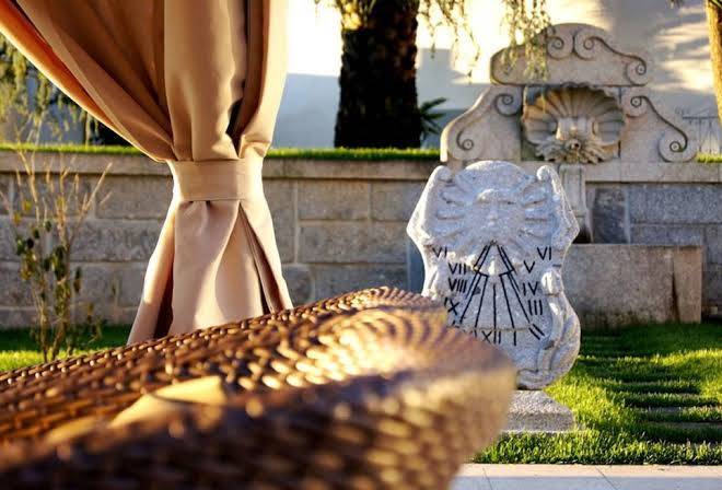 Sundial gardens & suites