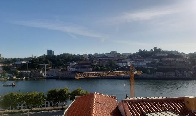 Oporto invite river view