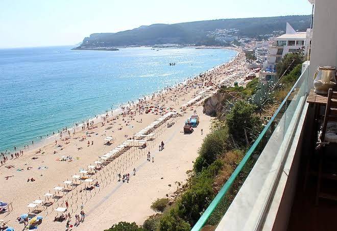 Akisol sesimbra beach