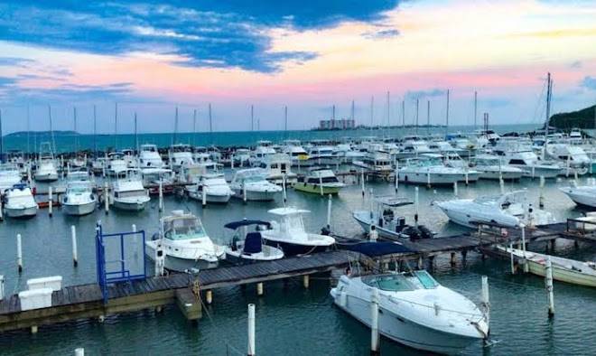 Dos Marinas Ii Image