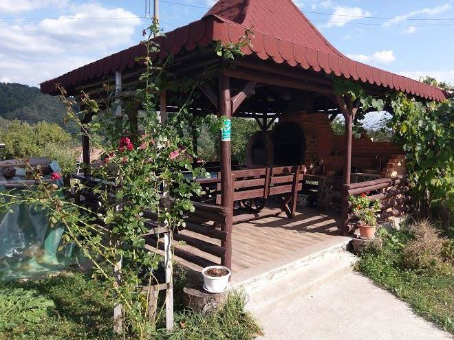 Pensiunea sus in deal