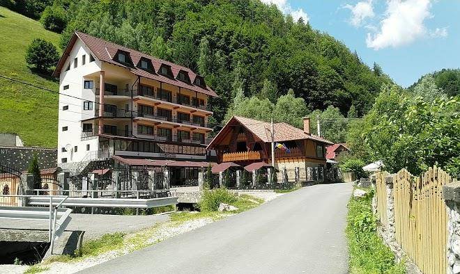 Pensiune restaurant piatra craiului