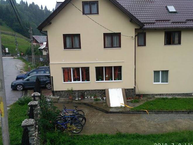 Pensiunea katy dambovicioara arges romania