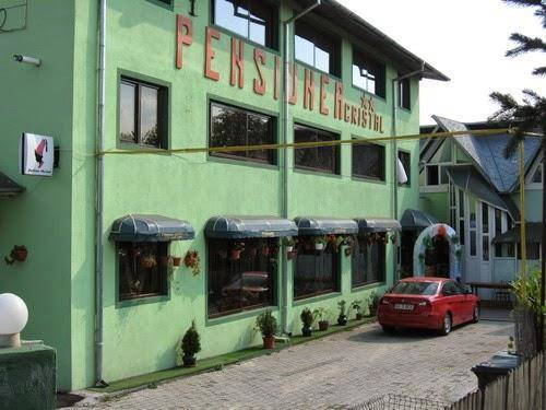 Cristal restaurant cu pensiune