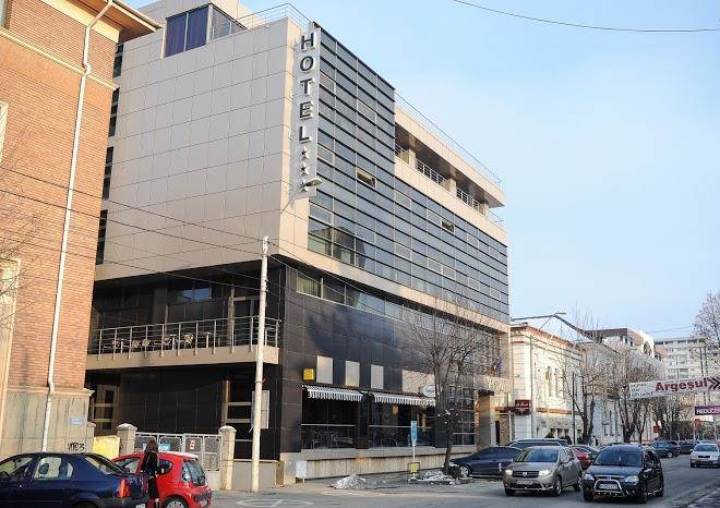 Yaky center