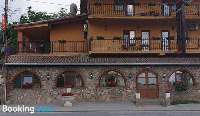 Sanmartin restaurant & pensiune