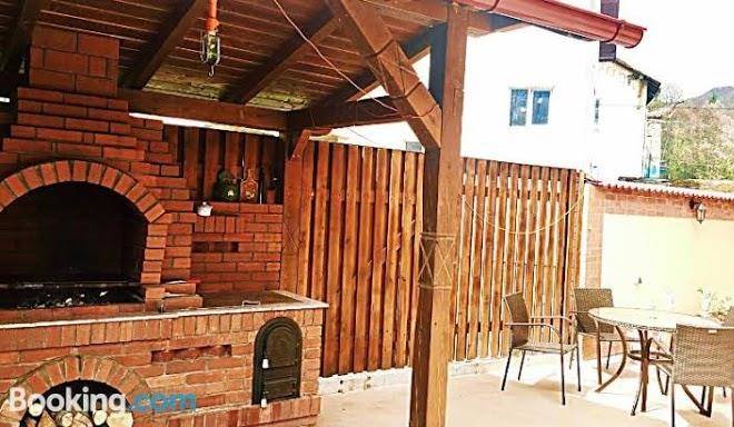 Vila luminita