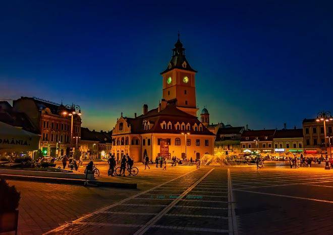 Piata sfatului central