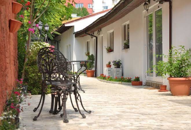 Ave Hotel Parlament Image