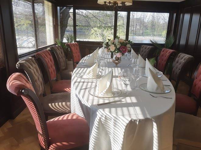 Complex Herastrau Image