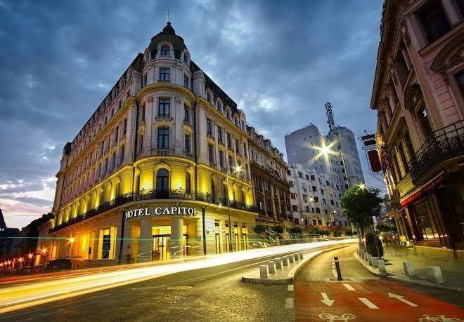 Hotel capitol