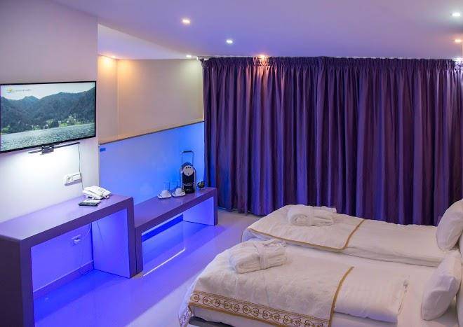 Hotel christina plus
