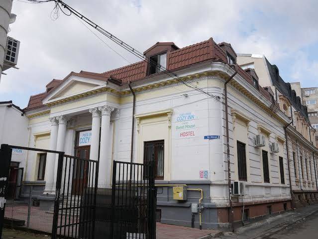 Piata uniri cozy inn