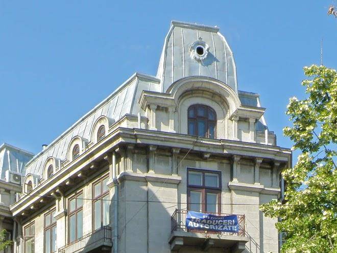 Crown hotel