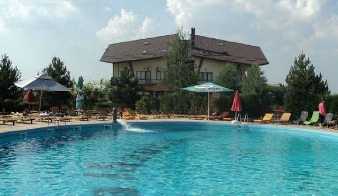 Complex turistic valea iazurilor
