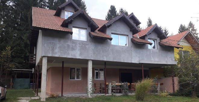 Cabana merisor