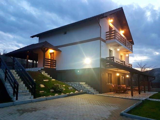 Pensiunea mera hills