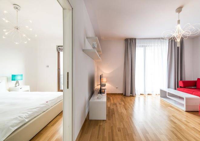 Red Hotel Riviera Suite&lake Image