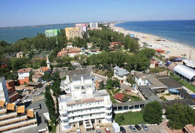 Albatros Hotel Mamaia Image