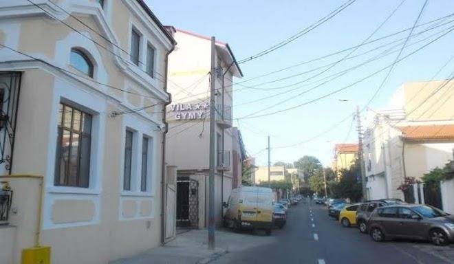 Vila gymy