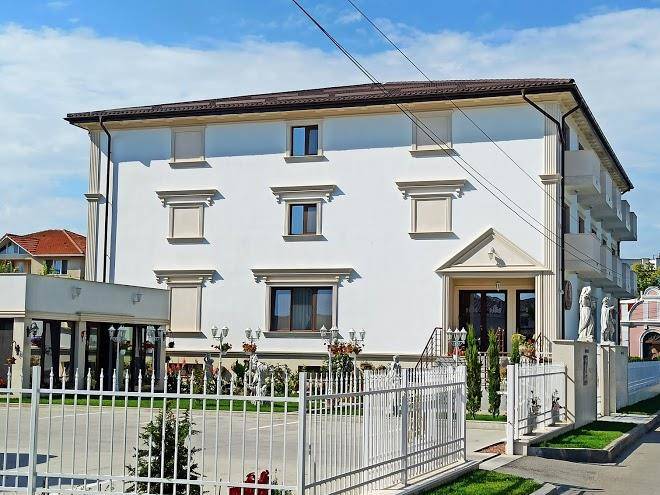 Royal boutique mangalia