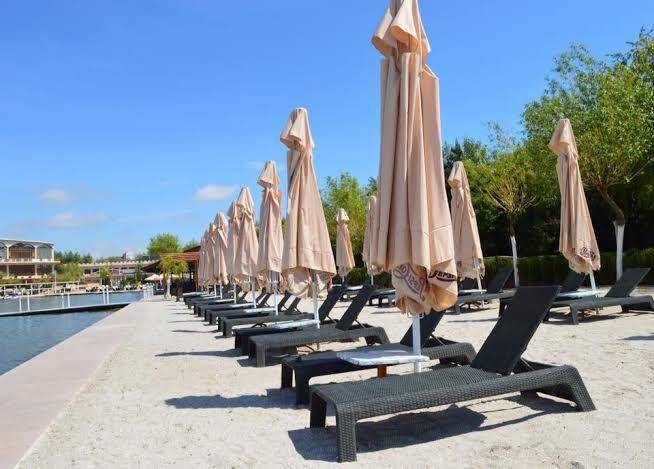 Hotel la scoica land