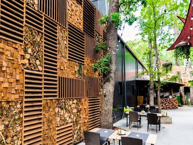 Forest m restaurant&terasa salon evenimente cazare