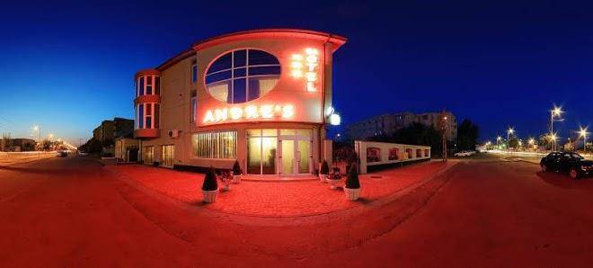 Andre's hotel