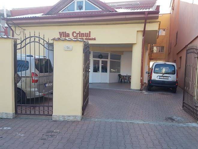 Cazare vila crinul