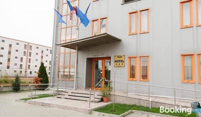 Plus Hotel Image