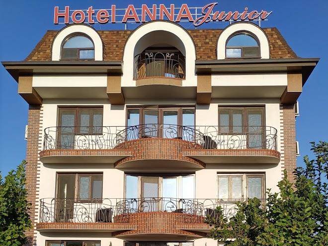 Hotel anna junior