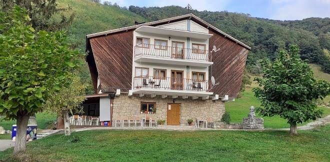 Cabana costeti
