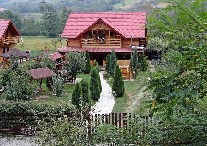 Complex dar cazare costesti hunedoara