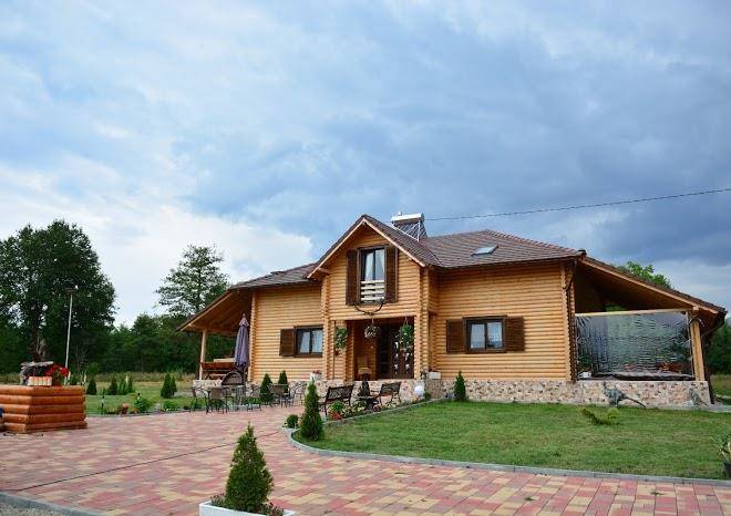 Pensiunea col alb