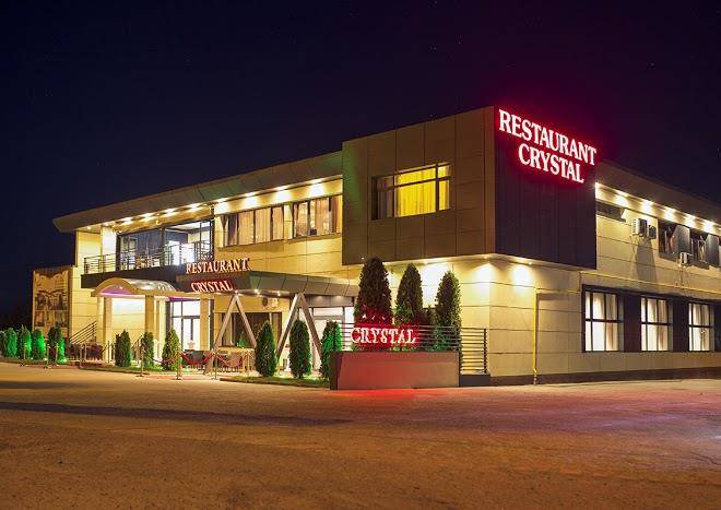 Restaurant crystal