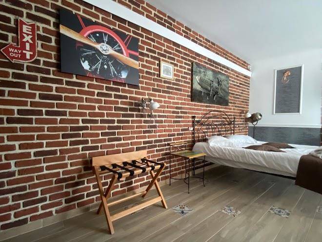 Aviator residence