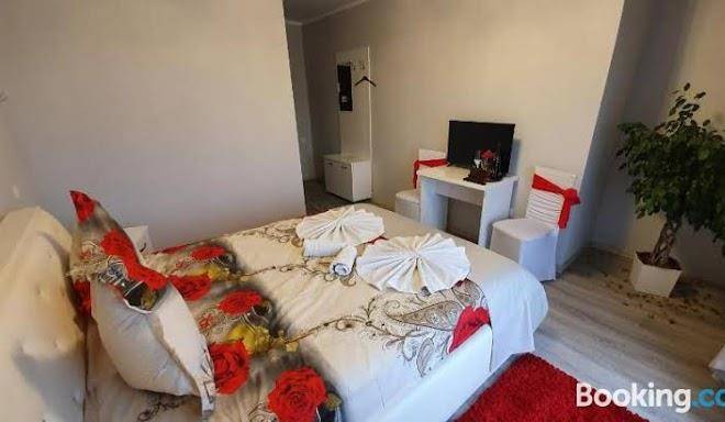 Roxana Imperial Image