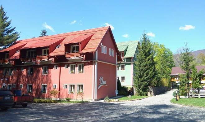 Complex Hotelier Turist Uior Image