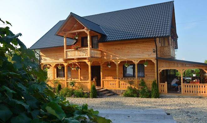 Casa maramureeana larisa